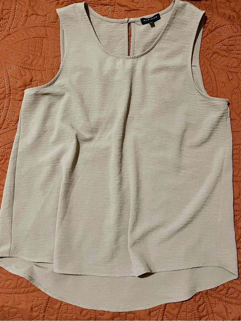 Pleione Beige Sleeveless Scoop Neck Blouse